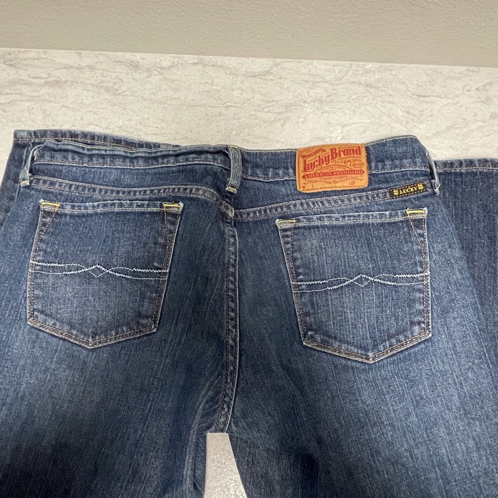 Lucky Jeans Size 8 Short Inseam